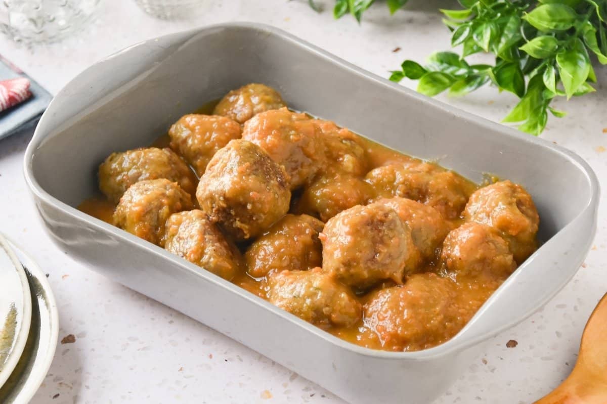 Albóndigas en Salsa Murciana: ¡Receta SECRETA de Abuela! 🤤